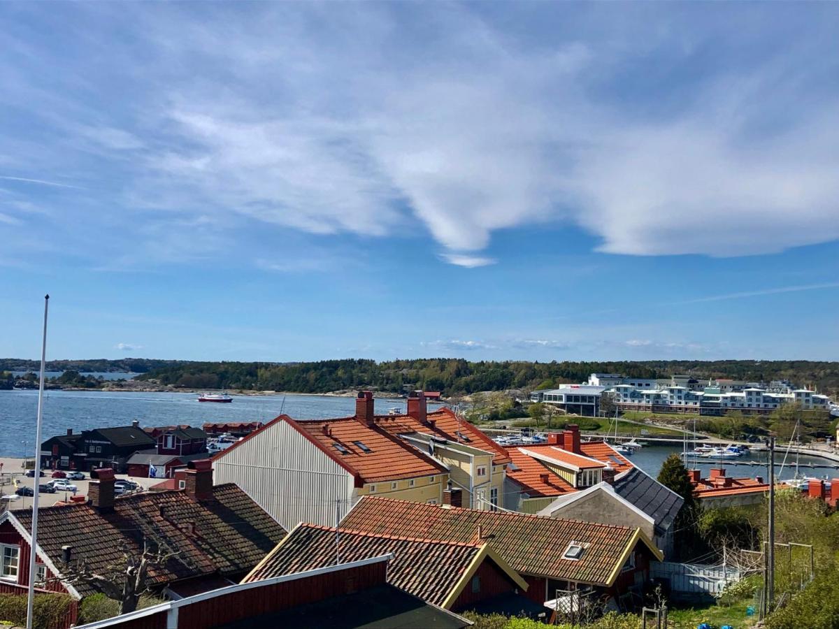 Vacker Vaning Med Havsutsikt I Stroemstads Centrum. Экстерьер фото