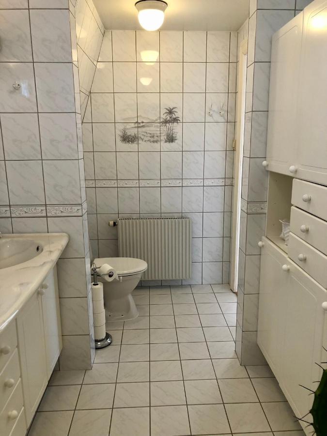 Vacker Vaning Med Havsutsikt I Stroemstads Centrum. Экстерьер фото